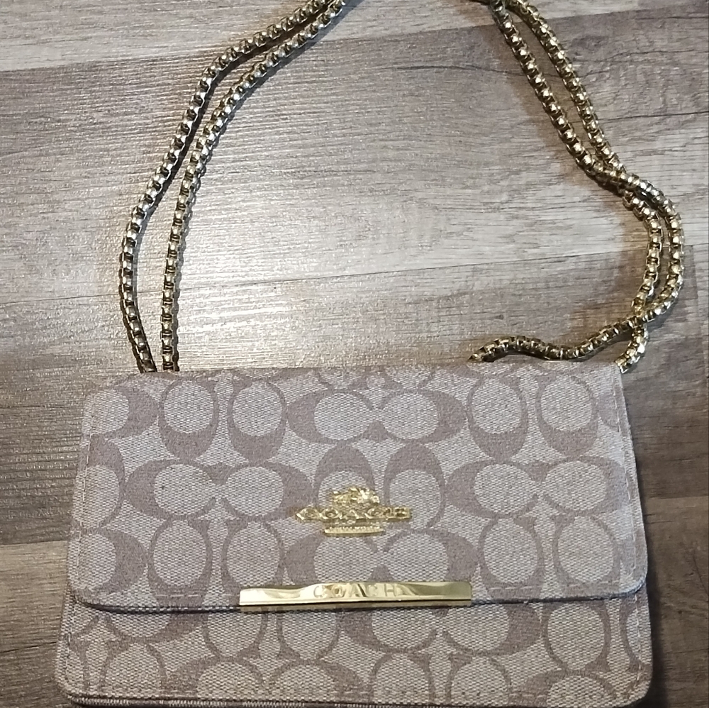 Tan shoulder bag/ crossbody